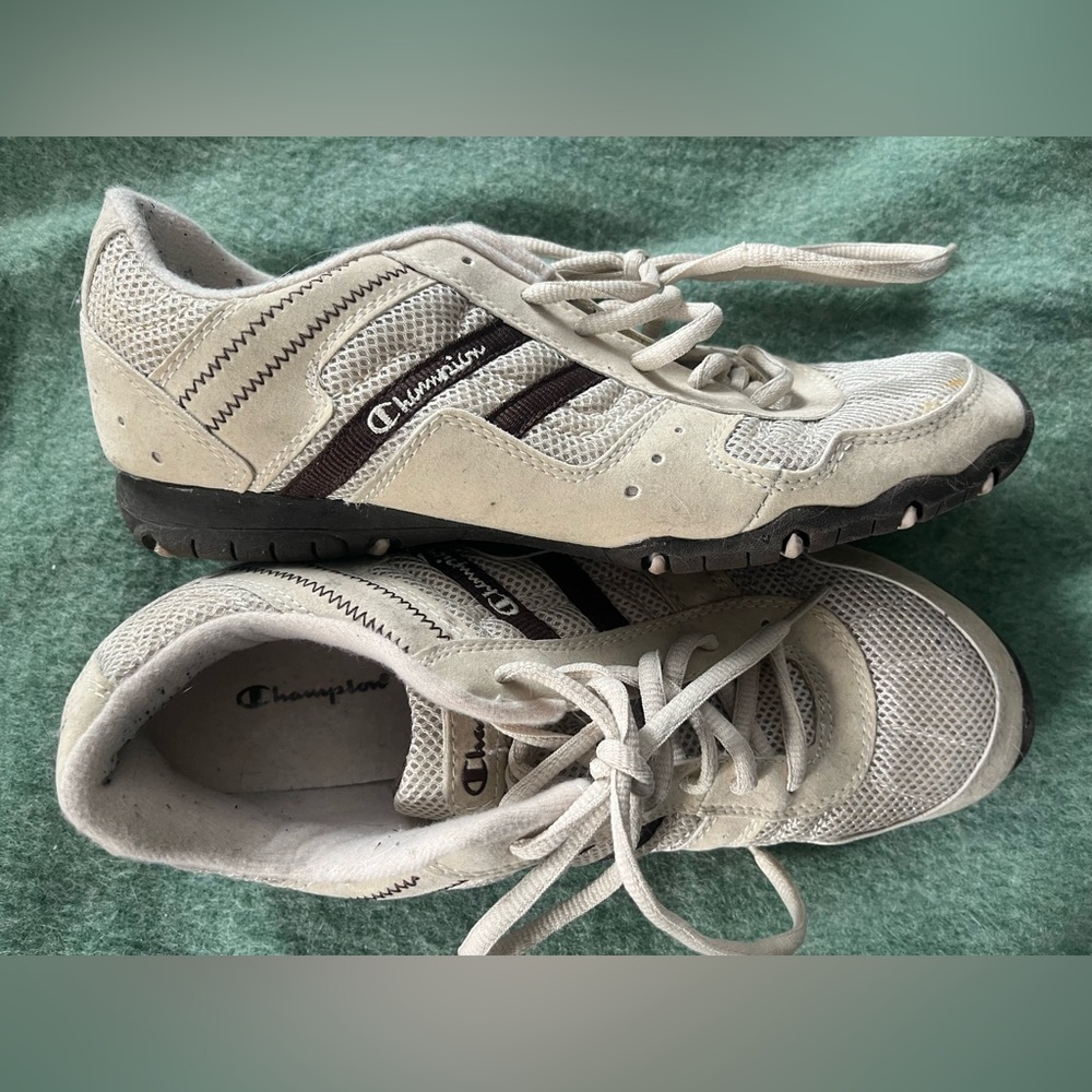 Champion Cream-coloured Athletic Shoes with retro vibe